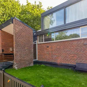 Bens The Walton , Amsterdam Netherlands
